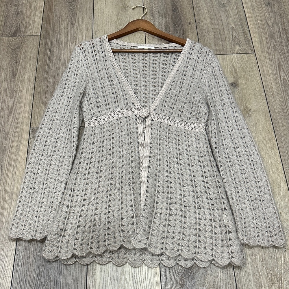 Elegant Gray Women's Sweater